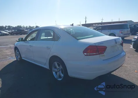 2015 Volkswagen Passat 1.8T Limited Edition from USA, damaged, VIN 1VWAS7A32FC079501